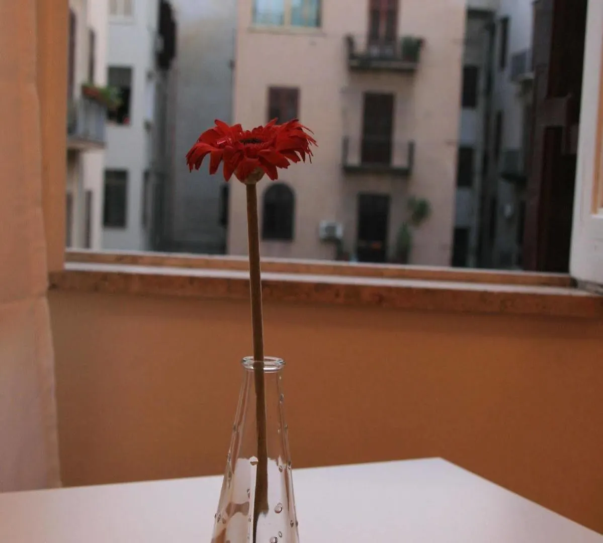 Castelnuovo Rooms #Politeama Palermo Vendégház